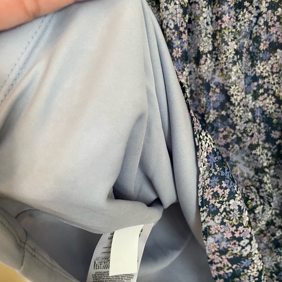 NWT BCBG BABYDOLL FLORAL DRESS. MINI LENGTH . ROMANTIC, FEMININE AND PLAYFUL - Picture 8 of 16